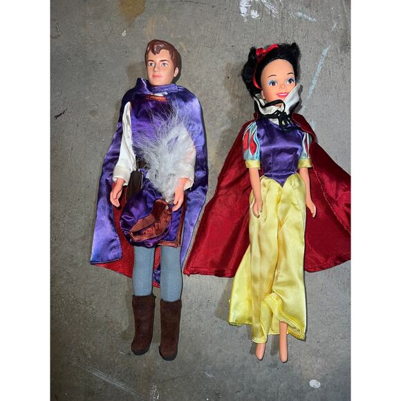 Vintage 1980s Snow White and Prince Bikin Disney Collectible Original - Picture 1 of 5